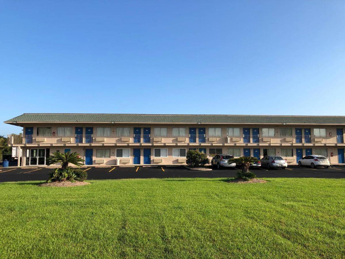 Motel 6-Clute, Tx Exteriér fotografie